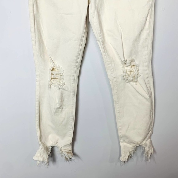 #20 L’agence NWOT Vintage White High Line High Rise Distressed Skinny Jeans - Picture 4 of 6